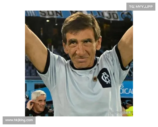 弗拉门戈超级杯冠军之路:明星球员精彩表现助力球队逆袭夺冠 弗拉门戈超级杯冠军之路:明星球员精彩表现助力球队逆袭夺冠